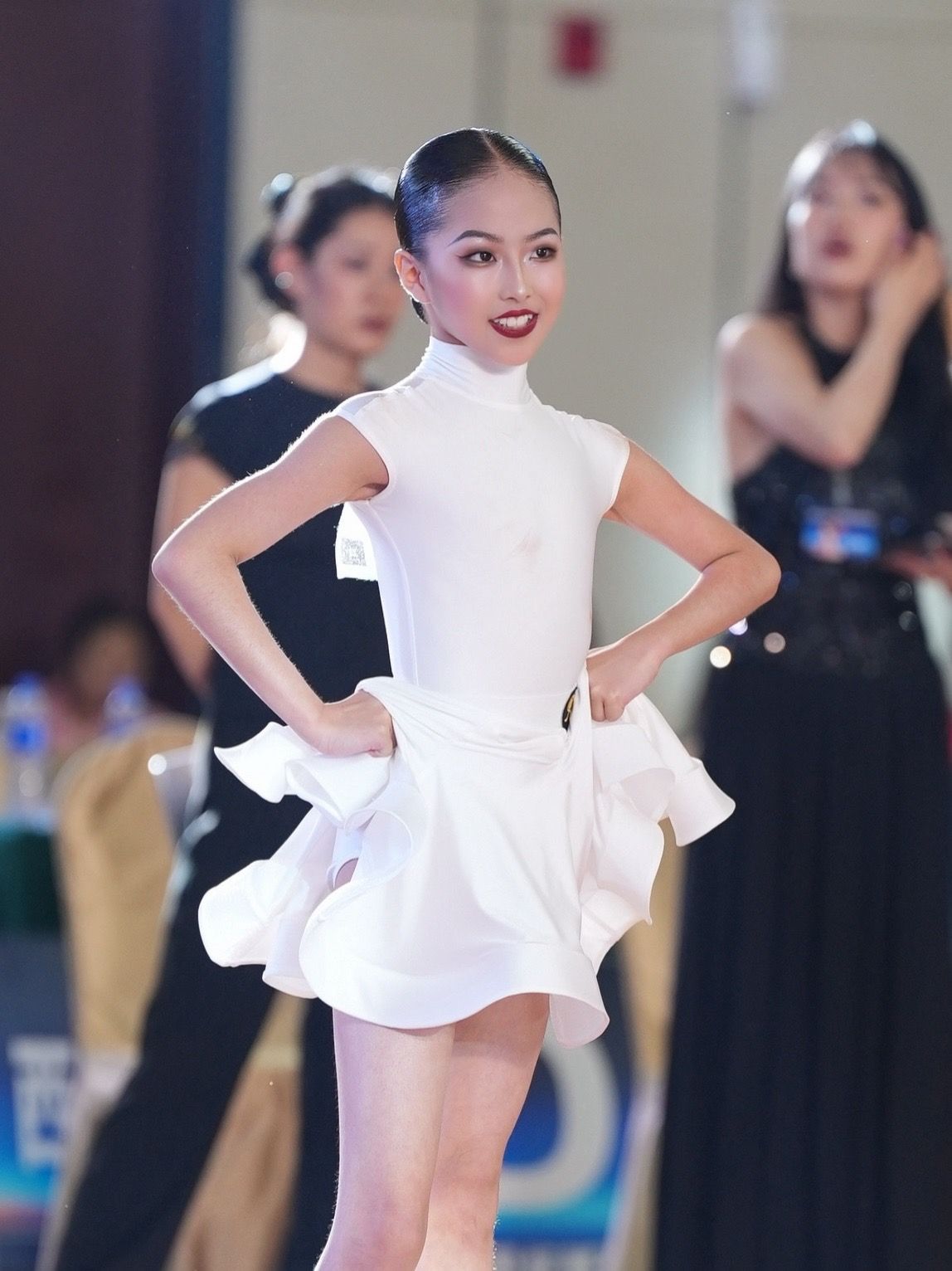 厦门拉丁舞如何把恰恰跳得更清楚？走进厦门美娱舞蹈系统学习
